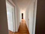 Geräumige 4-Zimmer Wohnung mit Balkon in Nürnberg Schweinau - Flur