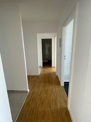 Helle 2-Zimmer-Wohnung mit Balkon und Fernblick in München-Plettstraße, 81735 München, Etagenwohnung