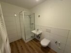 Modernisierte 2-Zimmer-Wohnung in zentraler Lage von Neuperlach - Modernes Badezimmer