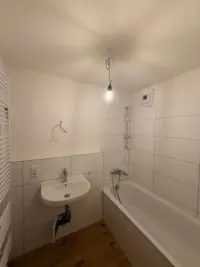Modernes Badezimmer