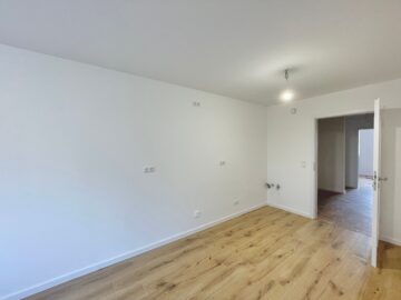 Wunderschöne 3,5-Zimmer-Wohnung mit zwei Balkonen in zentraler Lage von Neuperlach, 81737 München, Etagenwohnung