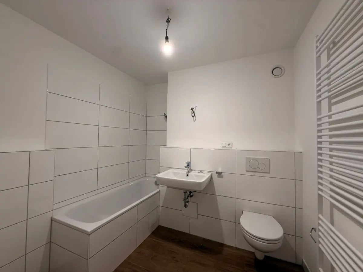 Modernes Badezimmer