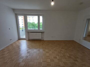 Moderne 3-Zimmer-Wohnung mit Balkon im Hasenbergl, 80933 München, Etagenwohnung