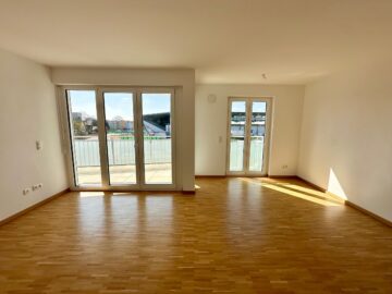 Helle 2-Zimmer-Wohnung mit Balkon in Fürth Ronhof, 90765 Fürth, Etagenwohnung