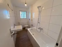 Modernes Badezimmer