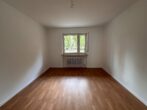 Große 3,5-Zimmer-Wohnung mit Balkon in Nürnberg Langwasser - Schlafzimmer