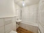 Blick ins Grüne - Erdgeschosswohnung in Neuperlach mit 3 Zimmern - Badezimmer