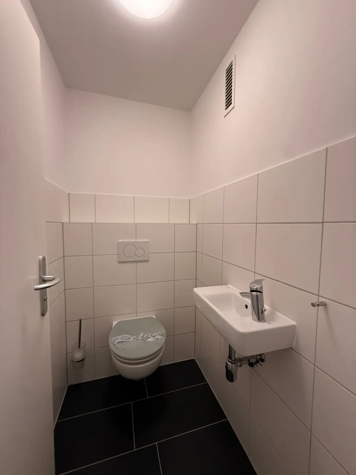 Modernes Gäste-WC