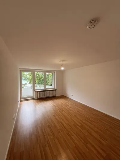 Balkonzugang zum Grünen: 3-Zimmer-Wohnung im 1. Stock in Haar, Ferdinand-Kobell-Straße, 85540 Haar, Etagenwohnung