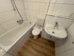 Neu Modernisierte 1-Zimmer-Wohnung in Moosach - Badezimmer