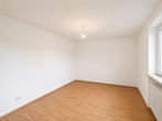 Balkonblick in ruhiger Lage: 2-Zimmer-Wohnung in München-Perlach (81539) - Schlafzimmer