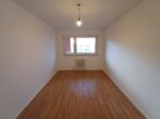 Gut geschnittene 3-Zimmer-Wohnung mit Balkon in Moosach - 20260317_174538.jpg