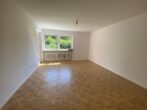 Familienfreundliche 3 ZKB mit Loggia und kleinem gemeinschaftlichem Gartenanteil zu vermieten - Wohnzimmer