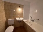 Helle 1-Zimmer-Wohnung mit Balkon in Nürnberg - Badezimmer