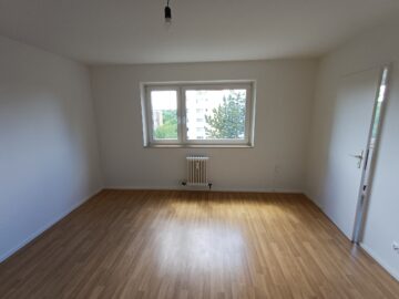 Gut geschnittenes 1-Zimmer-Apartment in Moosach, 80995 München, Etagenwohnung
