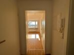 Helle, moderne 1-Zimmer-Wohnung mit Balkon in Rohnhof zu vermieten - Flur