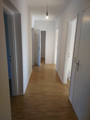 Familienfreundliche 3,5-Zimmer Wohnung am Lerchenauer See, 80995 München, Etagenwohnung