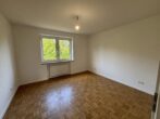 Helle 3-Zimmer-Wohning mit Blick ins grüne in ruhiger Lage von Neuperlach Süd - Schlafzimmer