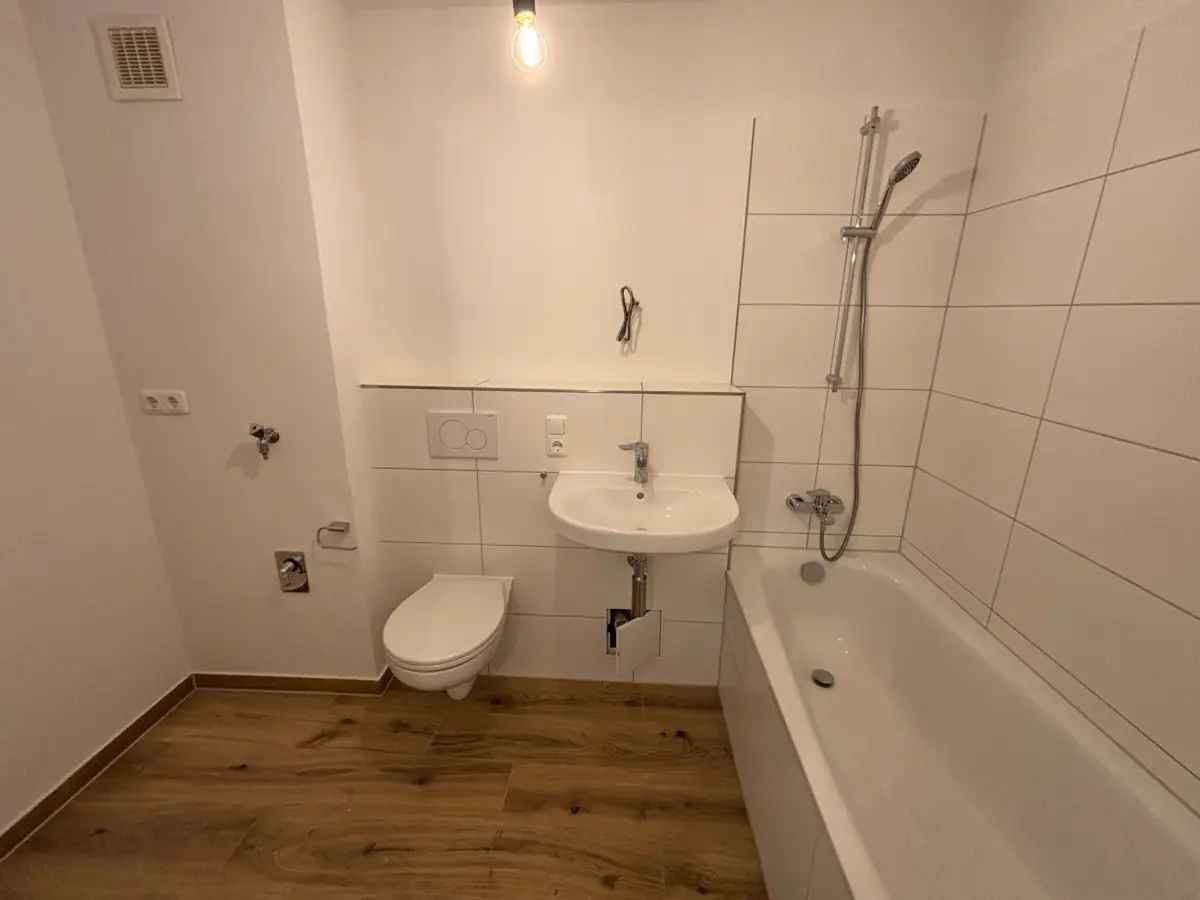 modernes Badezimmer