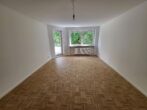 Schöne und modernisierte 3-Zimmerwohnung mit Loggia in Lechhausen zu vermieten - Wohnzimmer