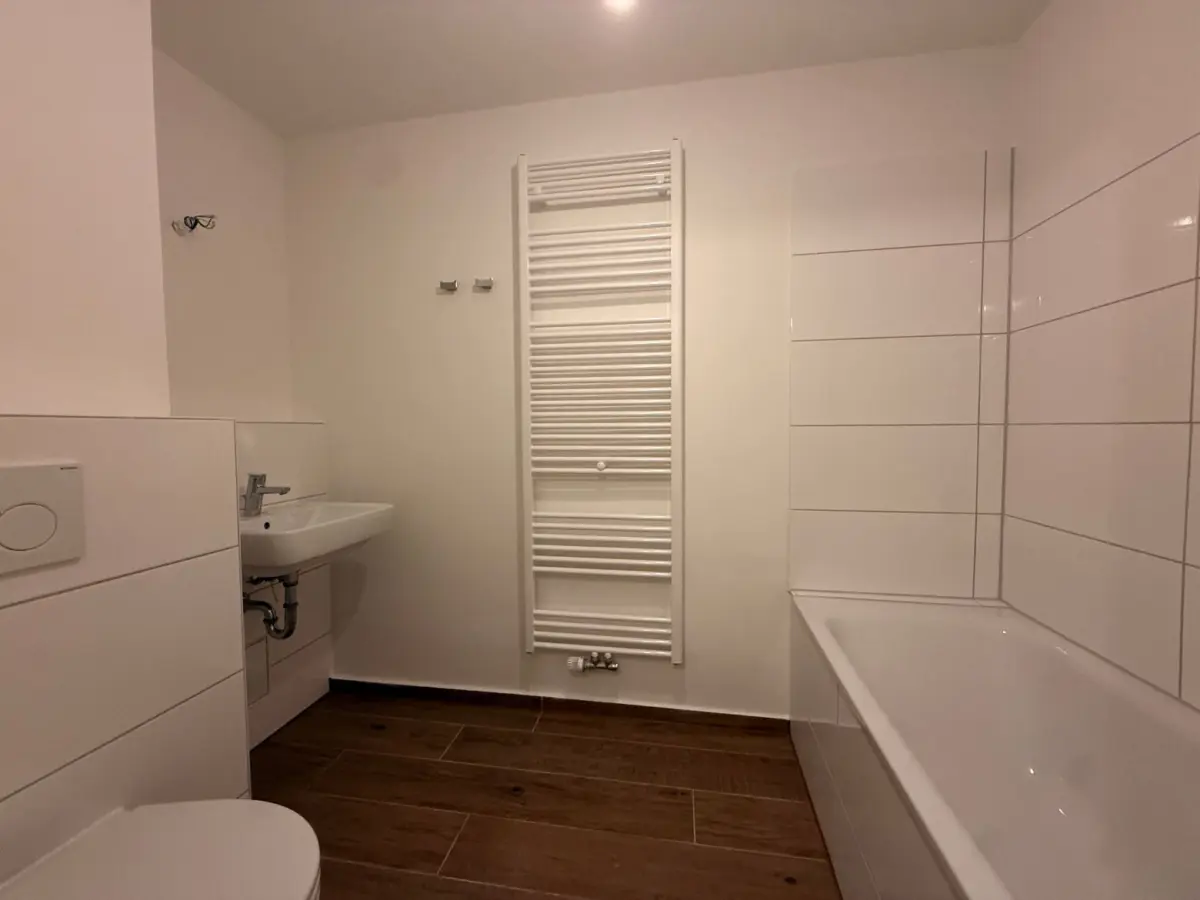 Modernes Badezimmer