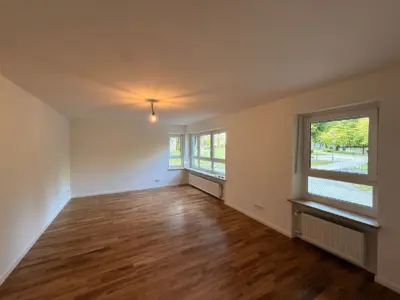 Hochwertiges 1-Zimmer-Apartment mit modernem Bad in Haar, Jagdfeldring, 85540 Haar, Etagenwohnung