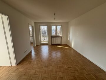 Helle 1,5-Zimmer-Wohnung mit Balkon in Neuperlach Süd, 81739 München, Etagenwohnung