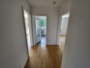 Modernisierte 2-Zimmerwohnung mit Loggia in der Hammerschmiede zu vermieten, 86169 Augsburg, Etagenwohnung