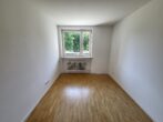 Modernisierte 2-Zimmerwohnung mit Loggia in der Hammerschmiede zu vermieten - Schlafzimmer
