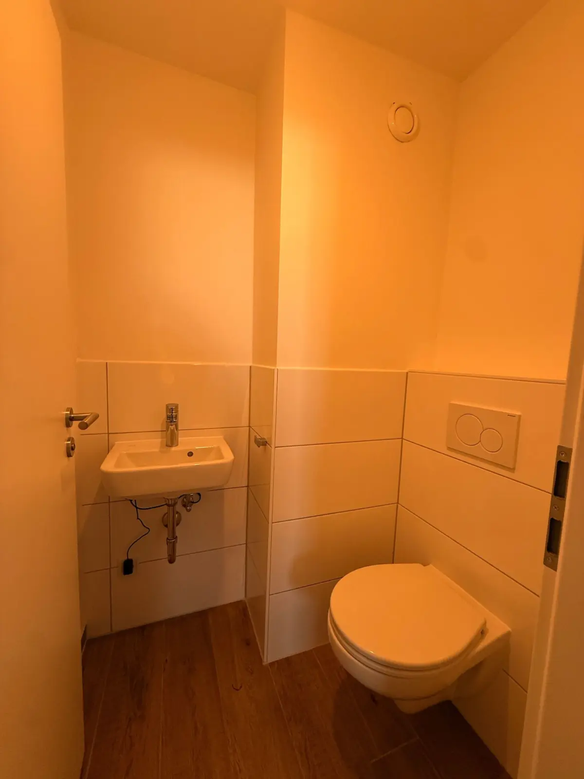 Modernes Gäste-WC
