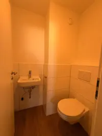 Modernes Gäste-WC