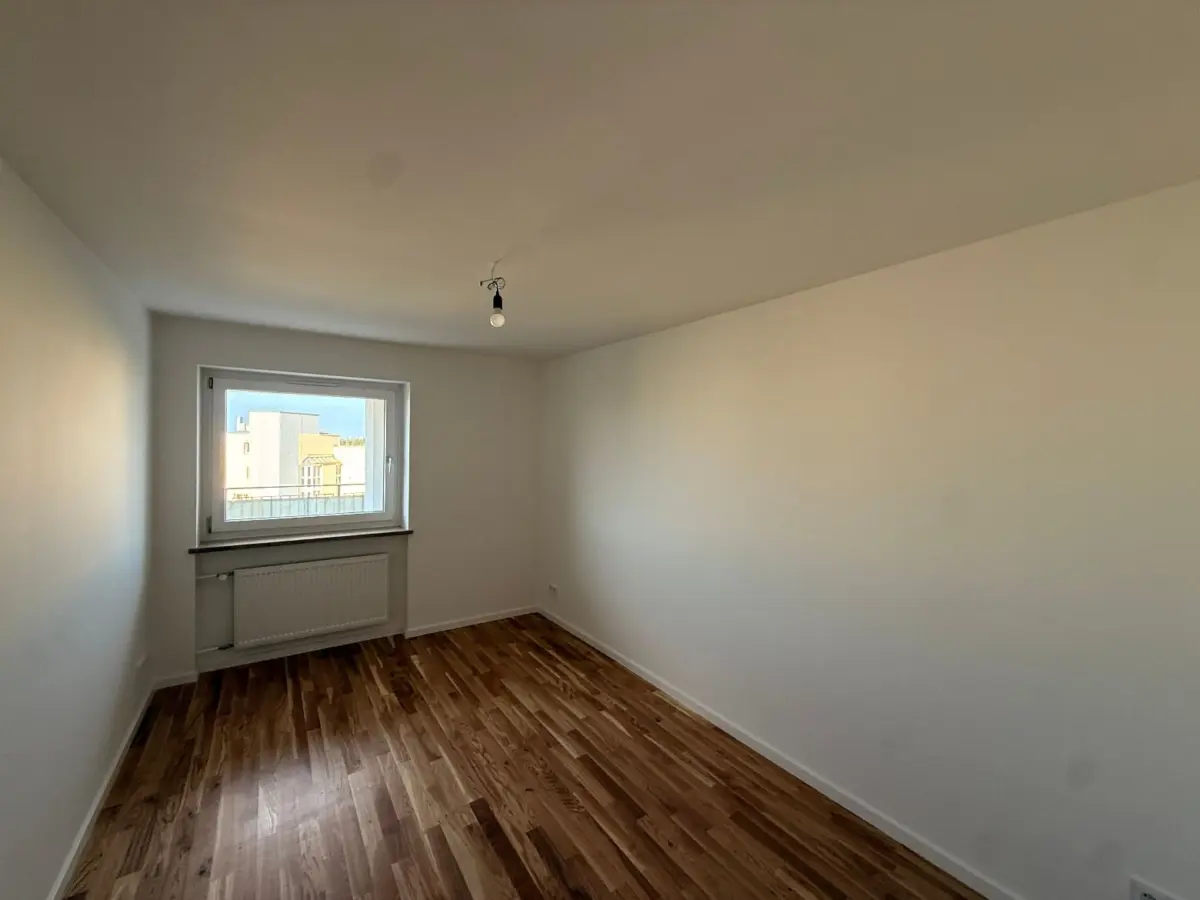 Helle leere Wohnung
