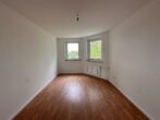 Helle 3-Zimmer-Wohnung mit Balkon in Nürnberg - Kinderzimmer / Büro