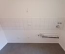 Helle 3-Zimmer-Wohnung mit Balkon im Hasenbergl - Küche