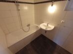Helle 3-Zimmer-Wohnung mit Balkon im Hasenbergl - Badezimmer