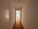 Modernisierte 3-Zimmer-Wohnung in Schweinau mit Balkon - Flur