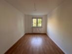 Modernisierte 3-Zimmer-Wohnung in Schweinau mit Balkon - Schlafzimmer