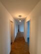3-Zimmer-Wohnung mit Balkon und Parkblick in Haar-Jagdfeldring - Heller Wohnungsflur