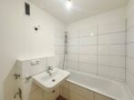 Ruhig gelegene 3-Zimmer-Wohnung - Badezimmer