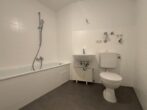 Helle 2-Zimmer-Wohnung mit Loggia in Augsburg/Univiertel zu vermieten - Badezimmer