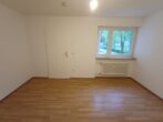 Geräumige 4-Zimmer-Wohnung mit Balkon in Feldmoching - Schlafzimmer
