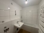Helle 4-Zimmer-Wohnung mit Balkon in Neuperlach - Badezimmer