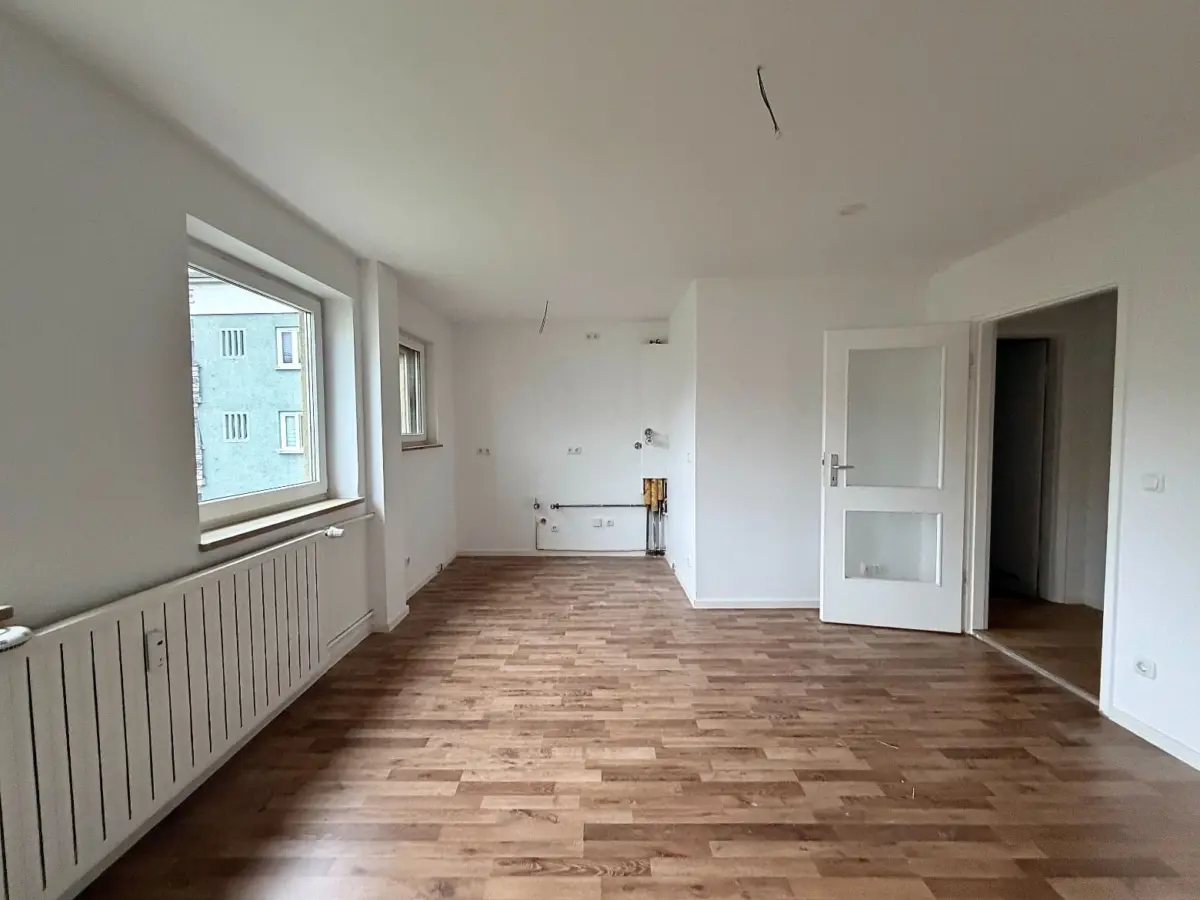 Wohnzimmer mit Kochnische