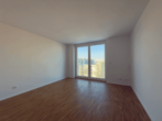 Kernsanierte 2-Zimmer-Wohnung mit Balkon in München - Schlafzimmer