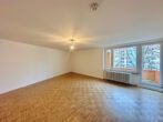 Modernisierte 4-Zimmer-Wohnung mit Balkon in München - Wohnzimmer Ansicht 2
