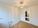 Modernisierte 4-Zimmer-Wohnung mit Balkon in München - Küche Ansicht 1
