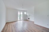 Renovierte 2-Zimmer Wohnung in Augsburg-Herrenbach zu vermieten - Wohnzimmer