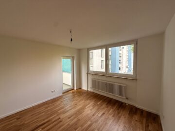 Sonniger Balkon mit Blick ins Grüne – 3 Zimmer im 3. Stock in München, 81737 München, Etagenwohnung