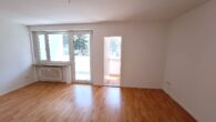Renoviertes, schönes Appartement mit Loggia in Hochzoll-Nord - Wohnzimmer.jpg