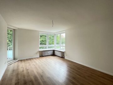Helle renovierte 2,5-Zimmer-Wohnung mit Loggia im Univiertel zu vermieten, 86159 Augsburg, Etagenwohnung
